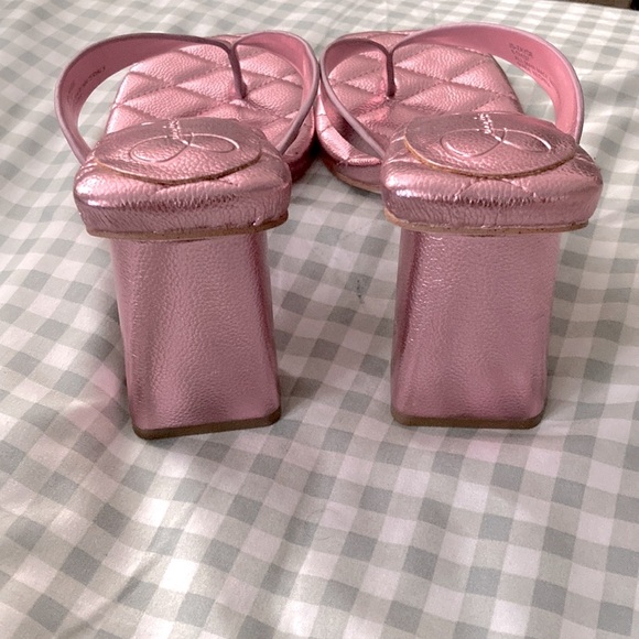 NWOT Jessica Simpson metallic triangle heel mules sandals - Picture 5 of 7